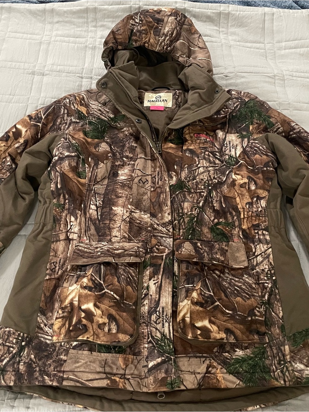 Magellan Outdoors Women's Hooded Camo Puffer Jacket in Brown & Green